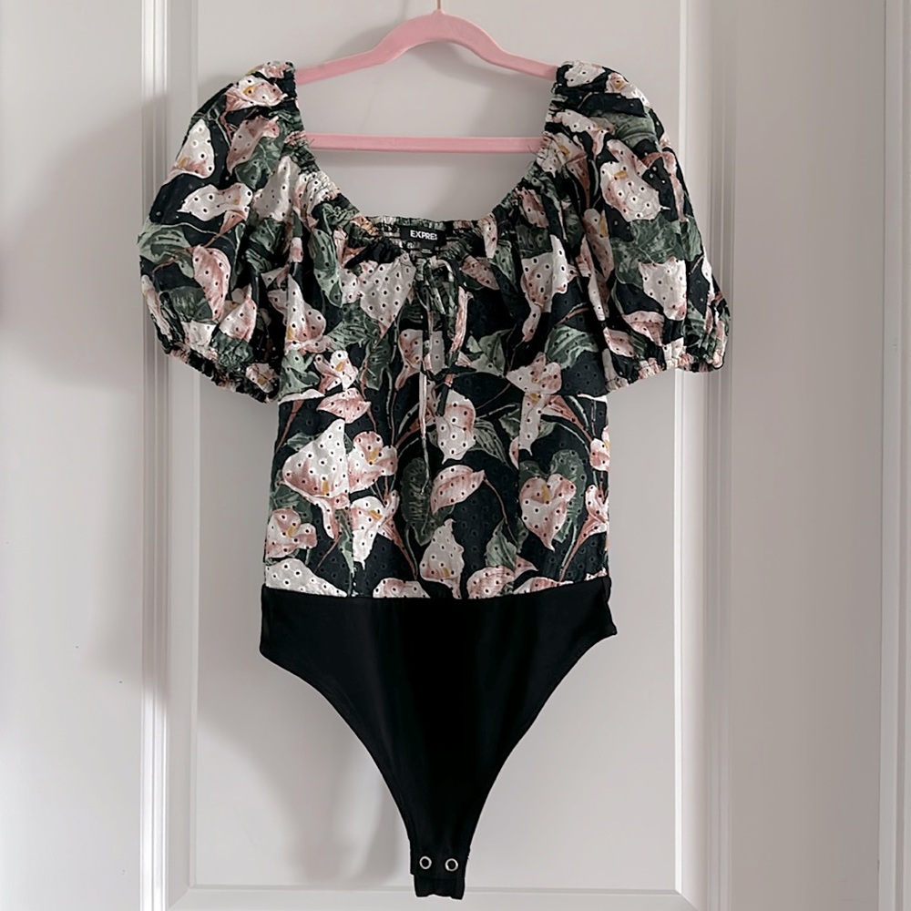 Gorgeous Express Brand Flowered Eyelet Bodysuit - Brand New - Size XS